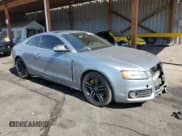 ✅ 2009 Audi S5 • VIN: WAURV78T89A005628 • Lot: 64133285. Wystawiony na Copart z przebiegiem 142 581 mil. Bezpłatny archiwum sprzedaży aukcyjnych z USA i szczegółowy raport historii pojazdu na DreamBid. Zdjęcie 4.