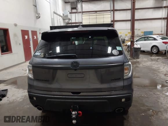 ✅ 2021 Honda Passport EX-L • VIN: 5FNYF8H50MB032907 • Lot: 43402303. Wystawiony na IAAI z przebiegiem 62 097 mil. Bezpłatny archiwum sprzedaży aukcyjnych z USA i szczegółowy raport historii pojazdu na DreamBid. Zdjęcie 16.