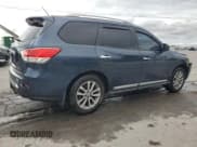 ✅ 2016 Nissan Pathfinder SV • VIN: 5N1AR2MN4GC641913 • Lot: 82155775. Listed on Copart with 173,165 mi. Free auction sales archive from the USA and detailed vehicle history report at DreamBid. Image 3.