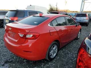 2016 Chevrolet Cruze LT z VIN 1G1BE5SM2G7244685, wystawiony jako Copart lot #68496922 z przebiegiem 88 586 mil mil oraz . Historia ofert i sprzedaży dostępna na DreamBid. Obrazek 3.