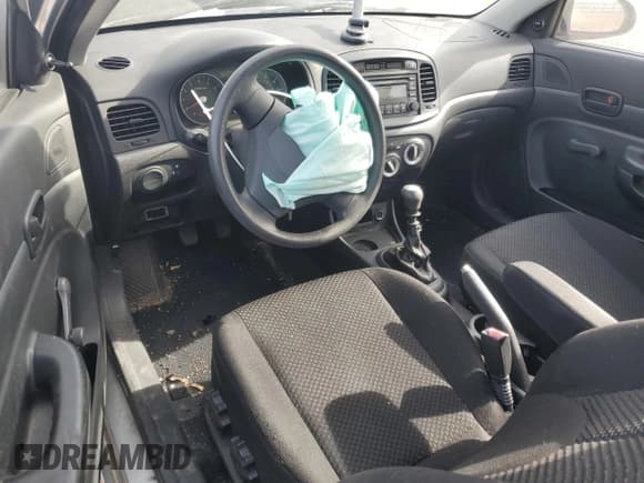 ✅ 2007 Hyundai Accent GS • VIN: KMHCM36C77U040594 • Lot: 91640035. Listed on Copart with 31,849 mi. Free auction sales archive from the USA and detailed vehicle history report at DreamBid. Image 8.