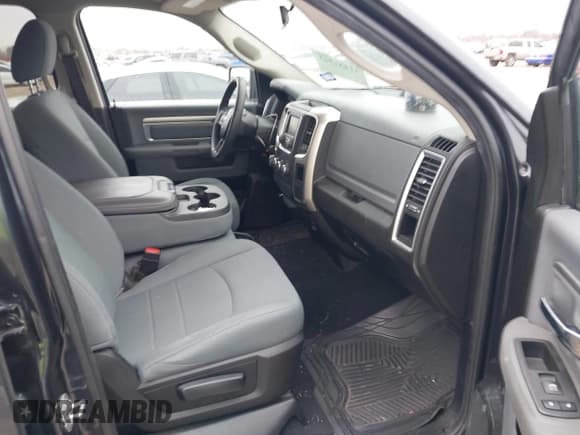 ✅ 2019 Ram 1500 SLT • VIN: 1C6RR6TT1KS683590 • Лот: 41431565. Опубликован ранее на IAAI с пробегом 82 350 миль. Бесплатный доступ к архиву аукционных продаж из США и подробный отчёт об истории автомобиля на DreamBid. Изображение 5.