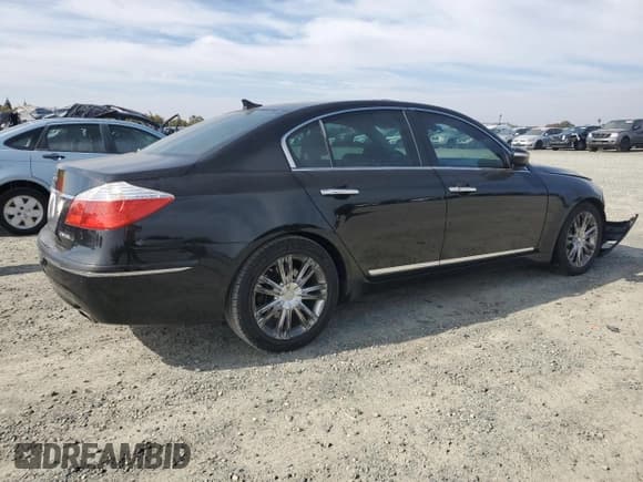 ✅ 2011 Hyundai Genesis • VIN: KMHGC4DF5BU133307 • Лот: 87306195. Опубликован ранее на Copart с пробегом 238 616 миль. Бесплатный доступ к архиву аукционных продаж из США и подробный отчёт об истории автомобиля на DreamBid. Изображение 3.