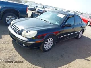 ✅ 2002 Hyundai Sonata GLS • VIN: KMHWF35H82A714461 • Lot: 42467513. Listed on IAAI with 208,360 mi. Free auction sales archive from the USA and detailed vehicle history report at DreamBid. Image 2.