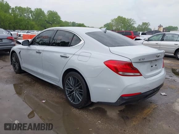 ✅ 2019 Genesis G70 Advanced • VIN: KMTG64LA1KU019355 • Lot: 42107864. Listed on IAAI with 76,156 mi. Free auction sales archive from the USA and detailed vehicle history report at DreamBid. Image 3.