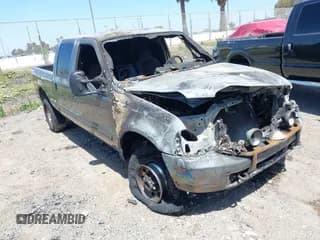 ✅ 2002 Ford F-350 XL • VIN: 1FTSW31S22EC38429 • Lot: 42268182. Listed on IAAI with Not provided. Free auction sales archive from the USA and detailed vehicle history report at DreamBid. Image 1.