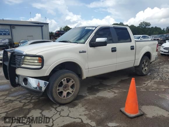 ✅ 2007 Ford F-150 XLT • VIN: 1FTPW14V67FB44197 • Lot: 66032185. Wystawiony na Copart z przebiegiem 290 255 mil. Bezpłatny archiwum sprzedaży aukcyjnych z USA i szczegółowy raport historii pojazdu na DreamBid. Zdjęcie 1.