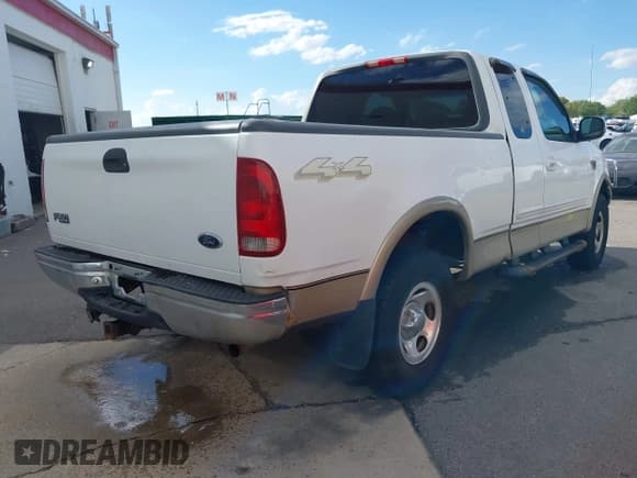 ✅ 2000 Ford F-150 XL • VIN: 1FTRX18L5YNA04731 • Lot: 43348989. Listed on IAAI with Not provided. Free auction sales archive from the USA and detailed vehicle history report at DreamBid. Image 4.