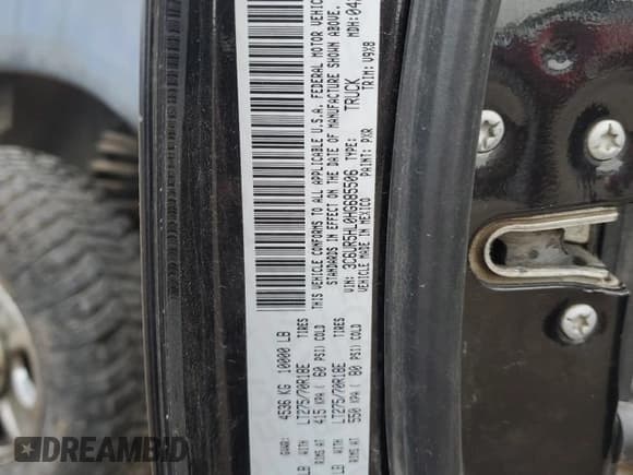 ✅ 2017 Ram 2500 Tradesman • VIN: 3C6UR5HL0HG685506 • Lot: 67193855. Listed on Copart with 263,948 mi. Free auction sales archive from the USA and detailed vehicle history report at DreamBid. Image 12.