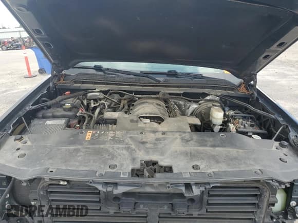 ✅ 2018 Chevrolet Silverado 1500 LS • VIN: 1GCRCNEC8JZ128451 • Лот: 67307565. Опубликован ранее на Copart с пробегом 182 753 миль. Бесплатный доступ к архиву аукционных продаж из США и подробный отчёт об истории автомобиля на DreamBid. Изображение 11.