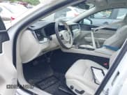 ✅ 2024 Volvo XC60 Plus Dark Theme • VIN: YV4H60DL3R1821975 • Lot: 42389056. Listed on IAAI with 10,172 mi. Free auction sales archive from the USA and detailed vehicle history report at DreamBid. Image 5.