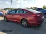 2016 Hyundai Sonata 2.4L z VIN 5NPE24AF0GH391514, wystawiony jako Copart lot #82214445 z przebiegiem 123 366 mil mil oraz Czysty tytuł • Clean title. Historia ofert i sprzedaży dostępna na DreamBid. Obrazek 2.