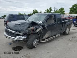 ✅ 2005 Chevrolet Colorado LS Z71 • VIN: 1GCDS196258288976 • Лот: 58402005. Опубликован ранее на Copart с пробегом Не указан. Бесплатный доступ к архиву аукционных продаж из США и подробный отчёт об истории автомобиля на DreamBid. Изображение 1.