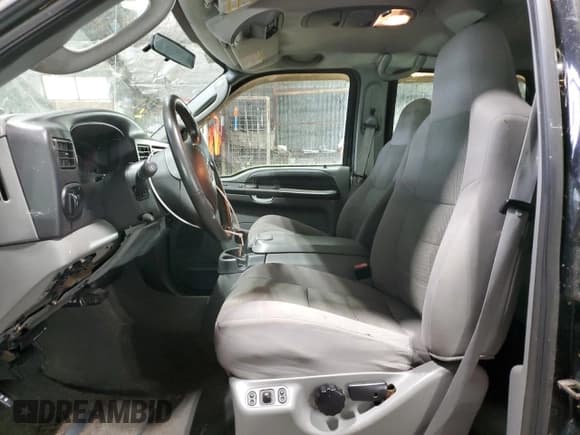 ✅ 2005 Ford Excursion Special Serv • VIN: 1FMNU41S55EB25471 • Лот: 91046135. Опубликован ранее на Copart с пробегом 98 595 миль. Бесплатный доступ к архиву аукционных продаж из США и подробный отчёт об истории автомобиля на DreamBid. Изображение 7.