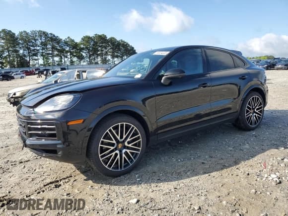 ✅ 2025 Porsche Cayenne • VIN: WP1BA2AY2SDA30469 • Lot: 56524035. Wystawiony na Copart z przebiegiem 6 842 mil. Bezpłatny archiwum sprzedaży aukcyjnych z USA i szczegółowy raport historii pojazdu na DreamBid. Zdjęcie 1.