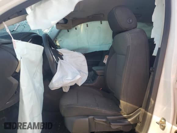 ✅ 2021 Chevrolet Traverse LS • VIN: 1GNERFKW1MJ175851 • Lot: 89685725. Wystawiony na Copart z przebiegiem 83 124 mil. Bezpłatny archiwum sprzedaży aukcyjnych z USA i szczegółowy raport historii pojazdu na DreamBid. Zdjęcie 7.