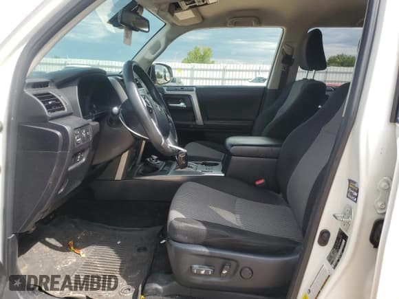 ✅ 2022 Toyota 4Runner SR5 • VIN: JTEMU5JR1N6062054 • Lot: 83968885. Wystawiony na Copart z przebiegiem 125 148 mil. Bezpłatny archiwum sprzedaży aukcyjnych z USA i szczegółowy raport historii pojazdu na DreamBid. Zdjęcie 7.