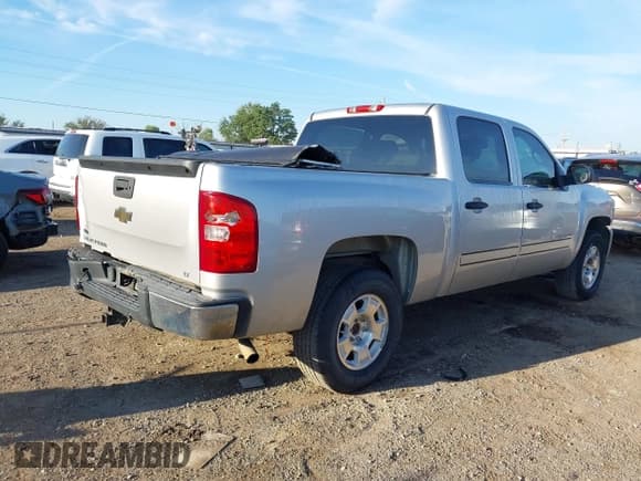 ✅ 2011 Chevrolet Silverado 1500 LT • VIN: 3GCPCSE04BG247689 • Lot: 43280628. Listed on IAAI with 170,771 mi. Free auction sales archive from the USA and detailed vehicle history report at DreamBid. Image 4.