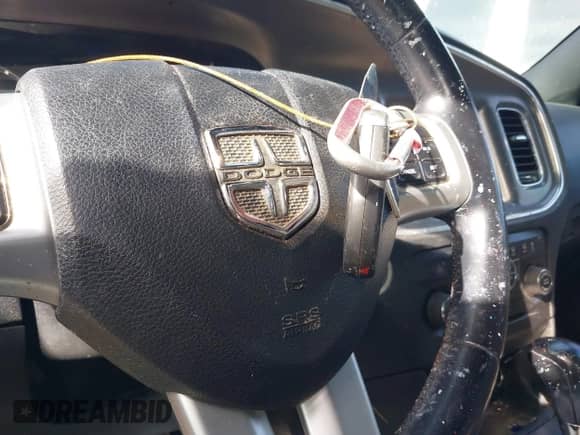 2011 Dodge Charger Rallye z VIN 2B3CL3CG3BH591200, wystawiony jako IAAI lot #41339033 z przebiegiem 182 173 mil mil oraz . Historia ofert i sprzedaży dostępna na DreamBid. Obrazek 11.