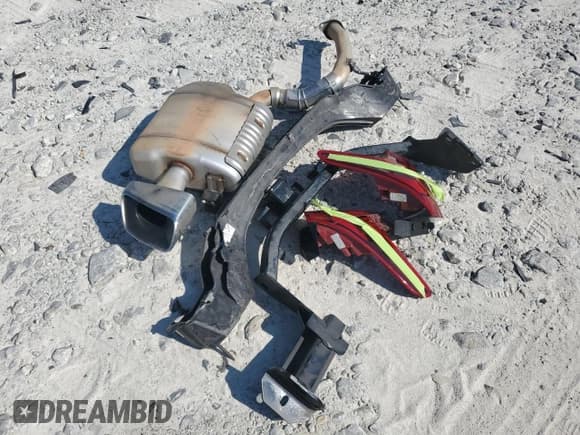 ✅ 2022 Hyundai Santa Fe SEL • VIN: 5NMS34AJ4NH475463 • Lot: 62287244. Wystawiony na Copart z przebiegiem 57 621 mil. Bezpłatny archiwum sprzedaży aukcyjnych z USA i szczegółowy raport historii pojazdu na DreamBid. Zdjęcie 13.