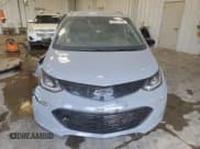 ✅ 2021 Chevrolet Bolt EV Premier • VIN: 1G1FZ6S06M4106959 • Lot: 55981405. Wystawiony na Copart z przebiegiem Nie podano. Bezpłatny archiwum sprzedaży aukcyjnych z USA i szczegółowy raport historii pojazdu na DreamBid. Zdjęcie 5.