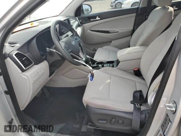 ✅ 2019 Hyundai Tucson Value • VIN: KM8J3CA47KU029582 • Лот: 81054695. Опубликован ранее на Copart с пробегом 122 431 миль. Бесплатный доступ к архиву аукционных продаж из США и подробный отчёт об истории автомобиля на DreamBid. Изображение 7.