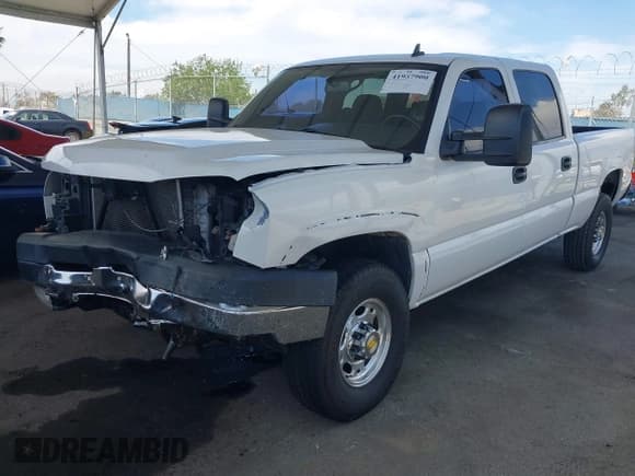 ✅ 2007 Chevrolet Silverado 2500HD LT1 • VIN: 1GCHK23D57F157098 • Lot: 41987900. Wystawiony na IAAI z przebiegiem 358 398 mil. Bezpłatny archiwum sprzedaży aukcyjnych z USA i szczegółowy raport historii pojazdu na DreamBid. Zdjęcie 2.
