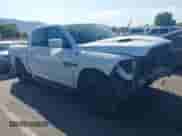 2017 Ram 1500 Night z VIN 1C6RR7MT0HS561087, wystawiony jako IAAI lot #43188191 z przebiegiem 138 239 mil mil oraz . Historia ofert i sprzedaży dostępna na DreamBid. Obrazek 1.