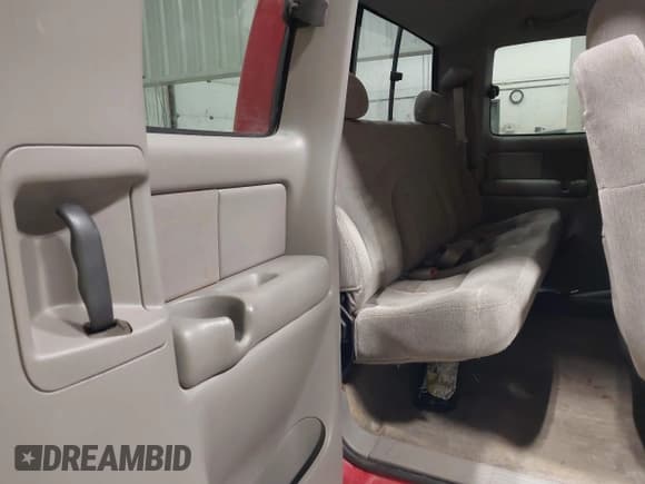 ✅ 1999 GMC Sierra 1500 SLE • VIN: 1GTEK19T6XE510367 • Лот: 42375793. Опубликован ранее на IAAI с пробегом 212 808 миль. Бесплатный доступ к архиву аукционных продаж из США и подробный отчёт об истории автомобиля на DreamBid. Изображение 8.