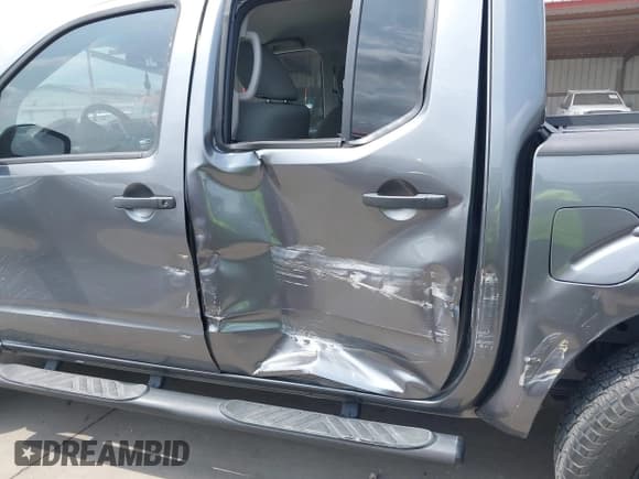 ✅ 2018 Nissan Frontier SV • VIN: 1N6AD0ER0JN762617 • Lot: 42115459. Listed on IAAI with 109,066 mi. Free auction sales archive from the USA and detailed vehicle history report at DreamBid. Image 6.