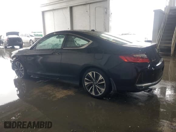 ✅ 2016 Honda Accord EX-L • VIN: 1HGCT2A8XGA003157 • Lot: 56280435. Listed on Copart with 155,931 mi. Free auction sales archive from the USA and detailed vehicle history report at DreamBid. Image 2.