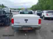 2007 Dodge Dakota ST с VIN 1D7HW22K07S202496, выставлен на аукционе IAAI как лот 42319252 с пробегом 124 696 миль миль и . История ставок и продаж доступна на DreamBid. Изображение 17.