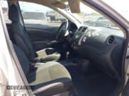 ✅ 2013 Nissan Versa SV • VIN: 3N1CN7AP0DL867882 • Lot: 42520784. Wystawiony na IAAI z przebiegiem 118 441 mil. Bezpłatny archiwum sprzedaży aukcyjnych z USA i szczegółowy raport historii pojazdu na DreamBid. Zdjęcie 5.