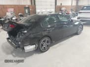 ✅ 2023 Mercedes-Benz C 300 • VIN: W1KAF4HB9PR143279 • Lot: 42394162. Wystawiony na IAAI z przebiegiem 19 388 mil. Bezpłatny archiwum sprzedaży aukcyjnych z USA i szczegółowy raport historii pojazdu na DreamBid. Zdjęcie 4.