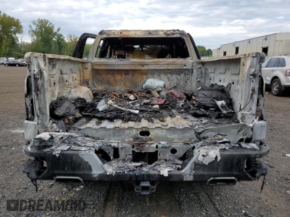 ✅ 2020 Chevrolet Silverado 1500 Custom Trail Boss • VIN: 3GCPYCEF5LG151230 • Lot: 69641974. Wystawiony na Copart z przebiegiem Nie podano. Bezpłatny archiwum sprzedaży aukcyjnych z USA i szczegółowy raport historii pojazdu na DreamBid. Zdjęcie 6.