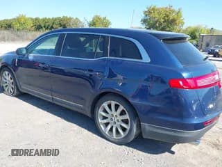 ✅ 2012 Lincoln MKT EcoBoost • VIN: 2LMHJ5AT1CBL52609 • Lot: 43345358. Wystawiony na IAAI z przebiegiem 251 076 mil. Bezpłatny archiwum sprzedaży aukcyjnych z USA i szczegółowy raport historii pojazdu na DreamBid. Zdjęcie 3.