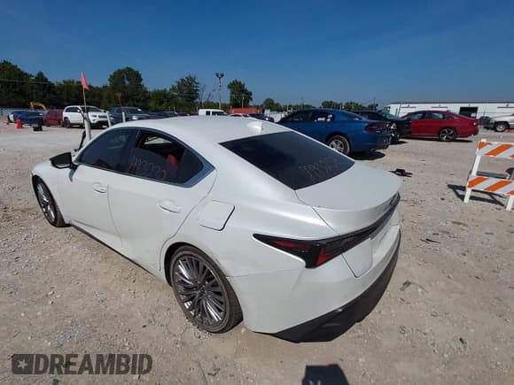 ✅ 2022 Lexus IS 300 • VIN: JTHDA1D21N5120205 • Lot: 43247479. Listed on IAAI with 41,686 mi. Free auction sales archive from the USA and detailed vehicle history report at DreamBid. Image 3.