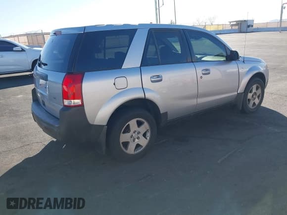 ✅ 2004 Saturn VUE V6 • VIN: 5GZCZ53424S815081 • Lot: 41703783. Wystawiony na IAAI z przebiegiem Nie podano. Bezpłatny archiwum sprzedaży aukcyjnych z USA i szczegółowy raport historii pojazdu na DreamBid. Zdjęcie 4.