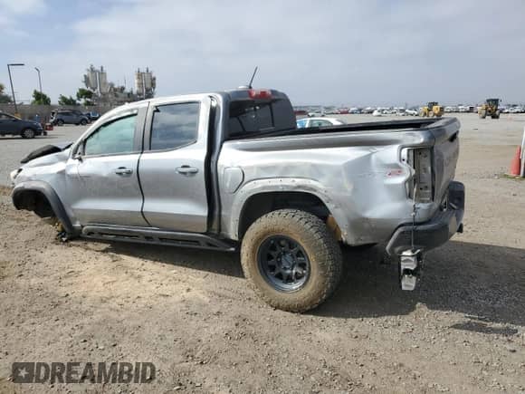 2023 Chevrolet Colorado 4WD ZR2 with VIN 1GCPTFEK5P1235565, listed as a Copart auction lot 61607045 with 42,500 mi miles and Salvage title. Bid and sale history available at DreamBid. Image 2.