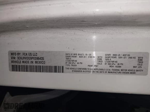 ✅ 2023 Ram ProMaster Cargo • VIN: 3C6LRVDG9PE596435 • Lot: 43563332. Wystawiony na IAAI z przebiegiem 62 844 mil. Bezpłatny archiwum sprzedaży aukcyjnych z USA i szczegółowy raport historii pojazdu na DreamBid. Zdjęcie 9.