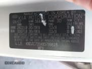 ✅ 2008 Kia Sorento LX • VIN: KNDJC735X85799828 • Lot: 43608224. Wystawiony na IAAI z przebiegiem 111 053 mil. Bezpłatny archiwum sprzedaży aukcyjnych z USA i szczegółowy raport historii pojazdu na DreamBid. Zdjęcie 9.