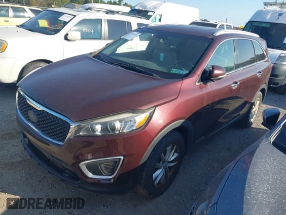 ✅ 2017 Kia Sorento LX • VIN: 5XYPGDA53HG232402 • Lot: 43218293. Listed on IAAI with 149,088 mi. Free auction sales archive from the USA and detailed vehicle history report at DreamBid. Image 2.