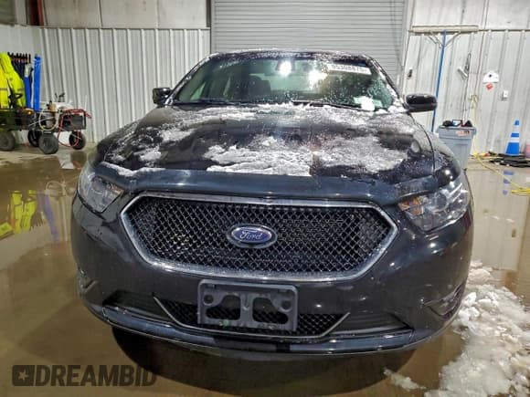 ✅ 2018 Ford Taurus SHO • VIN: 1FAHP2KT3JG102831 • Lot: 95308875. Listed on Copart with 49,219 mi. Free auction sales archive from the USA and detailed vehicle history report at DreamBid. Image 5.