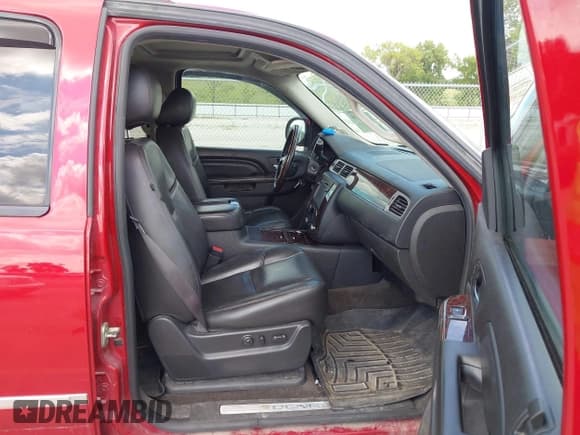 ✅ 2014 GMC Yukon XL Denali • VIN: 1GKS2MEFXER106812 • Лот: 42924430. Опубликован ранее на IAAI с пробегом 191 979 миль. Бесплатный доступ к архиву аукционных продаж из США и подробный отчёт об истории автомобиля на DreamBid. Изображение 5.