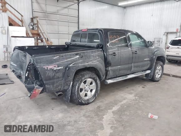 ✅ 2008 Toyota Tacoma • VIN: 5TELU42N88Z554402 • Lot: 41509696. Wystawiony na IAAI z przebiegiem 112 077 mil. Bezpłatny archiwum sprzedaży aukcyjnych z USA i szczegółowy raport historii pojazdu na DreamBid. Zdjęcie 4.