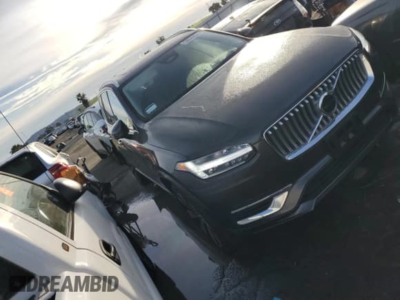 ✅ 2023 Volvo XC90 • VIN: YV4H60CV3P1923504 • Lot: 39598954. Wystawiony na Copart z przebiegiem 4 177 mil. Bezpłatny archiwum sprzedaży aukcyjnych z USA i szczegółowy raport historii pojazdu na DreamBid. Zdjęcie 4.