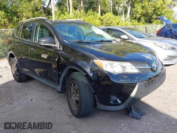 ✅ 2013 Toyota RAV4 LE • VIN: 2T3ZFREVXDW057709 • Lot: 43747048. Wystawiony na IAAI z przebiegiem 110 092 mil. Bezpłatny archiwum sprzedaży aukcyjnych z USA i szczegółowy raport historii pojazdu na DreamBid. Zdjęcie 6.
