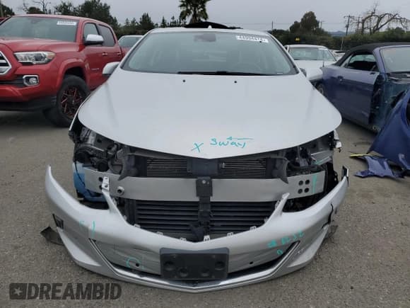 ✅ 2019 Chevrolet Volt Premier • VIN: 1G1RD6S50KU117461 • Lot: 44994414. Wystawiony na Copart z przebiegiem 96 375 mil. Bezpłatny archiwum sprzedaży aukcyjnych z USA i szczegółowy raport historii pojazdu na DreamBid. Zdjęcie 5.