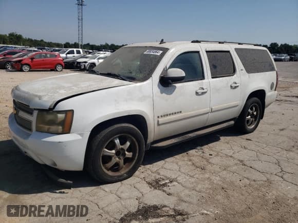 ✅ 2007 Chevrolet Suburban LT • VIN: 1GNFK16347J180235 • Lot: 68834864. Wystawiony na Copart z przebiegiem Nie podano. Bezpłatny archiwum sprzedaży aukcyjnych z USA i szczegółowy raport historii pojazdu na DreamBid. Zdjęcie 1.