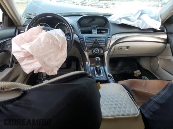 ✅ 2012 Acura TL Auto • VIN: 19UUA8F22CA023737 • Lot: 69756595. Listed on Copart with 118,545 mi. Free auction sales archive from the USA and detailed vehicle history report at DreamBid. Image 8.